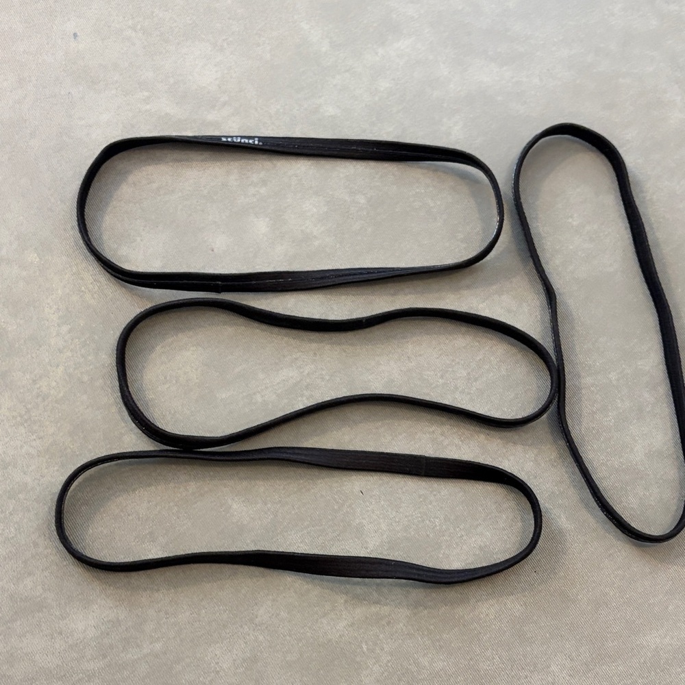 Set of 4 Scunci Narrow Black Elastic Head Bands with Rubber Stay Put Gripper